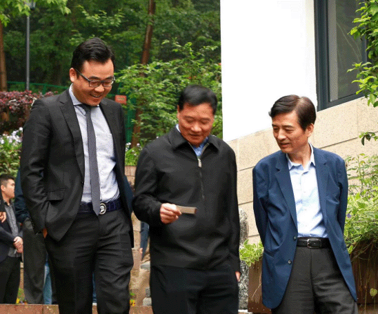 【動(dòng)態(tài)新聞】全國(guó)政協(xié)副主席一行視察白沙泉并購(gòu)金融街區(qū)并蒞臨天堂硅谷